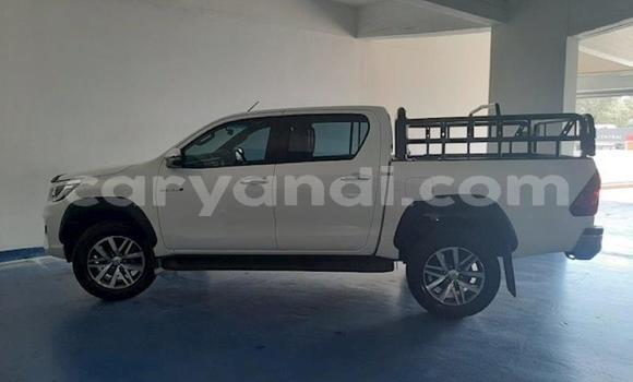 Buy Used Toyota Hilux White Car in Lusaka in Zambia Buy Used Toyota Hilux White Car in Lusaka in Zambia