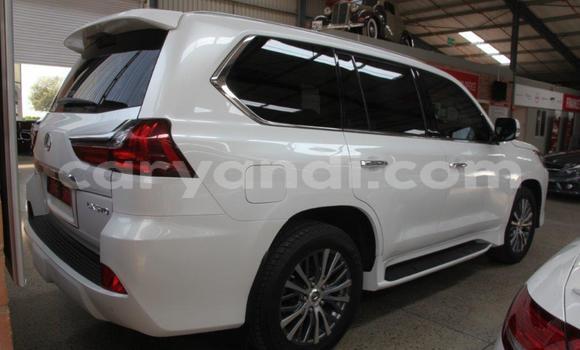 Acheter Occasion Voiture Lexus LX 570 Blanc à Zambèze, Nord-Ouest Acheter Occasion Voiture Lexus LX 570 Blanc à Zambèze, Nord-Ouest