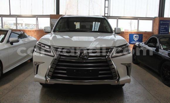 Acheter Occasion Voiture Lexus LX 570 Blanc à Zambèze, Nord-Ouest Acheter Occasion Voiture Lexus LX 570 Blanc à Zambèze, Nord-Ouest