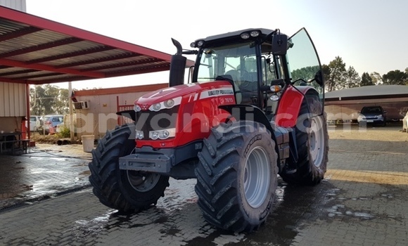 Buy Used DAF CF Red Truck in Zambezi in North-Western