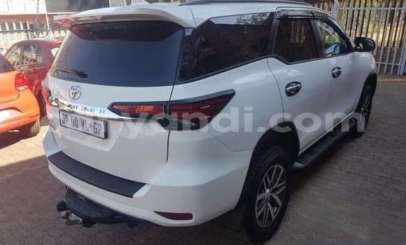 Buy Used Toyota Fortuner White Car in Kitwe in Zambia Buy Used Toyota Fortuner White Car in Kitwe in Zambia