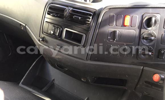 Acheter Occasion Utilitaire Mercedes–Benz Tipper Blanc à Zambèze, Nord-Ouest Acheter Occasion Utilitaire Mercedes–Benz Tipper Blanc à Zambèze, Nord-Ouest