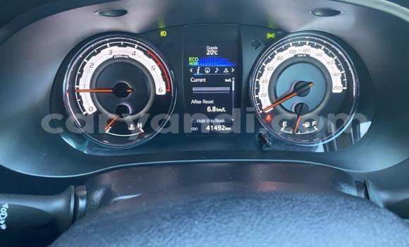 Buy Used Toyota Hilux White Car in Mpika in Northern