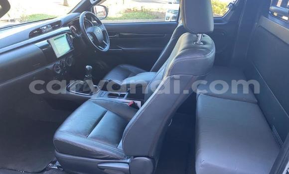 Buy Used Toyota Hilux White Car in Mpika in Northern Buy Used Toyota Hilux White Car in Mpika in Northern