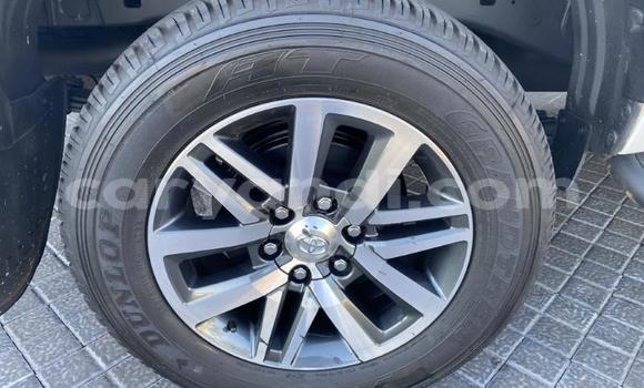 Buy Used Toyota Hilux White Car in Mpika in Northern Buy Used Toyota Hilux White Car in Mpika in Northern