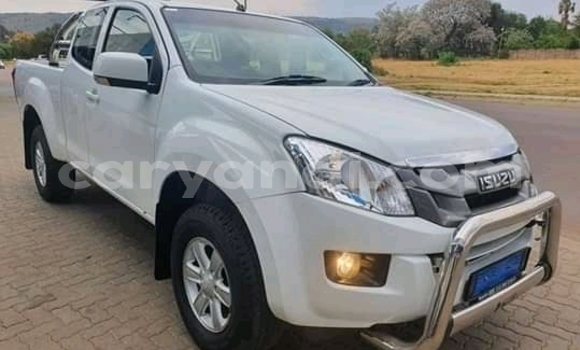 Buy Used Isuzu KB White Car in Livingstone in Zambia Buy Used Isuzu KB White Car in Livingstone in Zambia