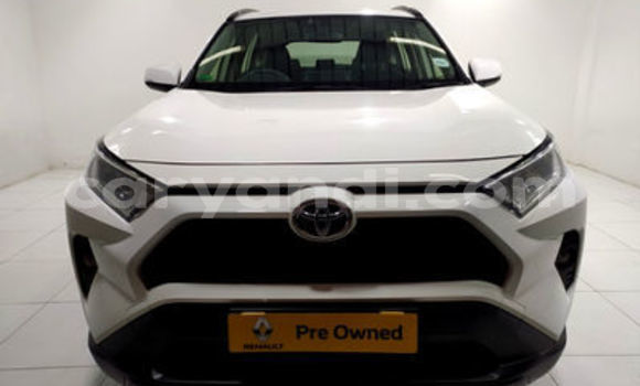 Tenga Tsaru Toyota RAV4 Chena Mota in Mazabuka in Southern Tenga Tsaru Toyota RAV4 Chena Mota in Mazabuka in Southern