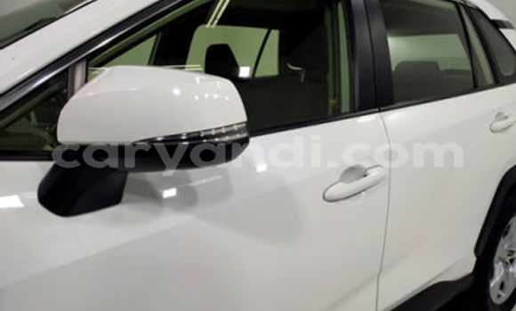 Tenga Tsaru Toyota RAV4 Chena Mota in Mazabuka in Southern Tenga Tsaru Toyota RAV4 Chena Mota in Mazabuka in Southern