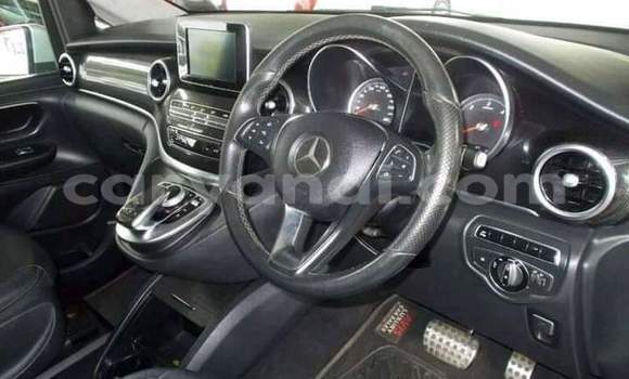 Buy Used Mercedes‒Benz V-klasse Silver Car in Mazabuka in Southern Buy Used Mercedes‒Benz V-klasse Silver Car in Mazabuka in Southern