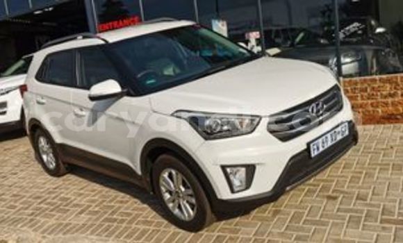 Buy Used Hyundai Creta White Car in Livingstone in Zambia