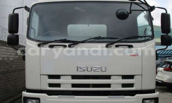 Buy Used Isuzu FTR 850 White Truck in Lusaka in Zambia Buy Used Isuzu FTR 850 White Truck in Lusaka in Zambia