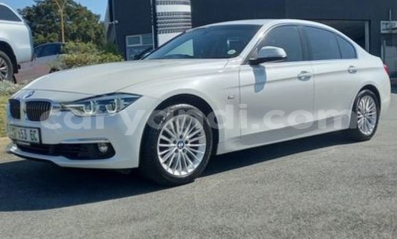 Acheter Occasion Voiture BMW 3–Series Blanc à Livingstone, Zambie