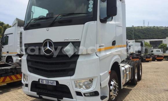 Buy Used Mercedes–Benz 1127 White Truck in Kitwe in Zambia Buy Used Mercedes–Benz 1127 White Truck in Kitwe in Zambia