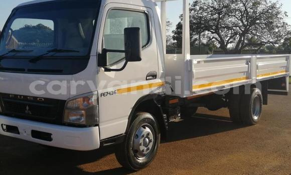 Buy Used Mitsubishi Fuso White Truck in Lusaka in Zambia
