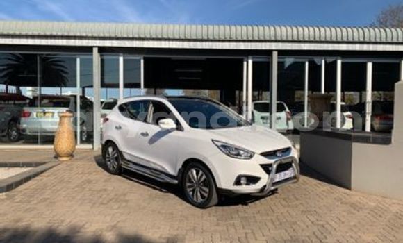 Buy Used Hyundai ix35 White Car in Mufulira in Zambia Buy Used Hyundai ix35 White Car in Mufulira in Zambia