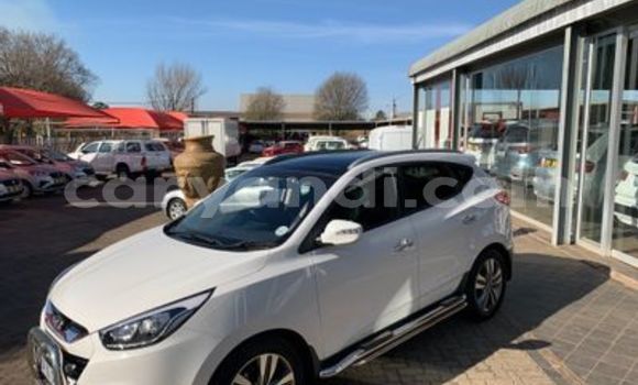 Buy Used Hyundai ix35 White Car in Mufulira in Zambia Buy Used Hyundai ix35 White Car in Mufulira in Zambia