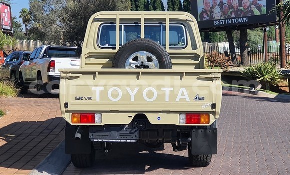 Tenga Tsaru Toyota Land Cruiser Zvimwe Mota in Chingola in Zambia Tenga Tsaru Toyota Land Cruiser Zvimwe Mota in Chingola in Zambia