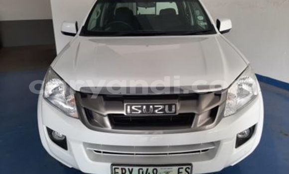 Nunua Ilio tumika Isuzu KB Nyeupe Gari ndani ya Chingola nchini Zambia Nunua Ilio tumika Isuzu KB Nyeupe Gari ndani ya Chingola nchini Zambia