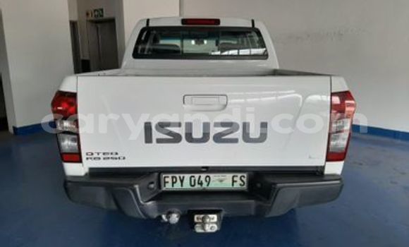 Tenga Tsaru Isuzu KB Chena Mota in Chingola in Zambia Tenga Tsaru Isuzu KB Chena Mota in Chingola in Zambia