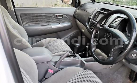 Tenga Tsaru Toyota Hilux Chena Mota in Lusaka in Zambia Tenga Tsaru Toyota Hilux Chena Mota in Lusaka in Zambia