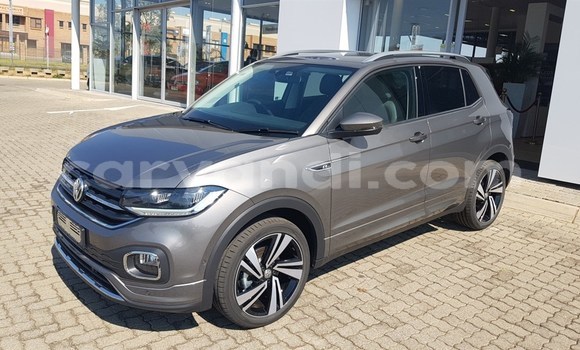 Tenga Tsaru Volkswagen T-Roc Chena Mota in Chingola in Zambia Tenga Tsaru Volkswagen T-Roc Chena Mota in Chingola in Zambia