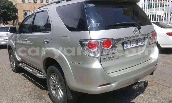 Acheter Occasion Voiture Toyota Fortuner Gris à Isoka, Nord Acheter Occasion Voiture Toyota Fortuner Gris à Isoka, Nord