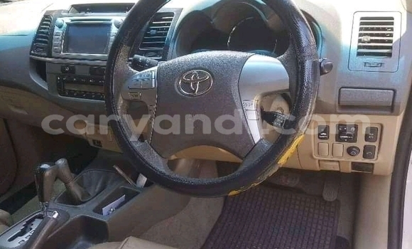 Acheter Occasion Voiture Toyota Fortuner Gris à Isoka, Nord Acheter Occasion Voiture Toyota Fortuner Gris à Isoka, Nord