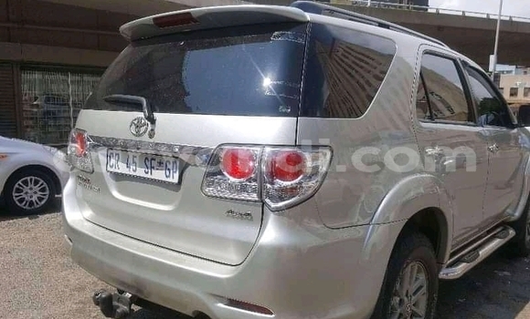 Acheter Occasion Voiture Toyota Fortuner Gris à Isoka, Nord Acheter Occasion Voiture Toyota Fortuner Gris à Isoka, Nord