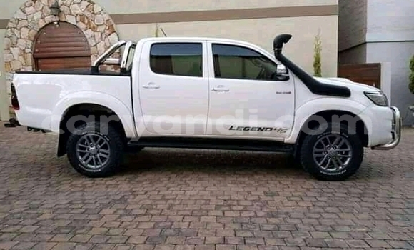 Acheter Occasion Voiture Toyota Hilux Blanc à Isoka, Nord Acheter Occasion Voiture Toyota Hilux Blanc à Isoka, Nord