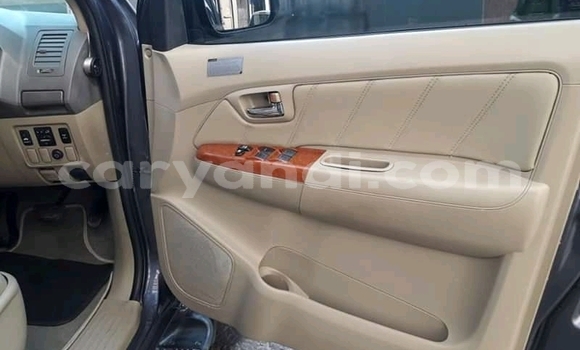 Acheter Occasion Voiture Toyota Fortuner Noir à Isoka, Nord Acheter Occasion Voiture Toyota Fortuner Noir à Isoka, Nord