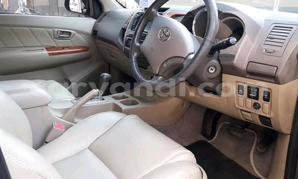 Acheter Occasion Voiture Toyota Fortuner Noir à Isoka, Nord Acheter Occasion Voiture Toyota Fortuner Noir à Isoka, Nord