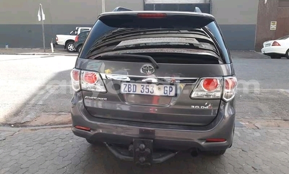 Acheter Occasion Voiture Toyota Fortuner Noir à Isoka, Nord Acheter Occasion Voiture Toyota Fortuner Noir à Isoka, Nord