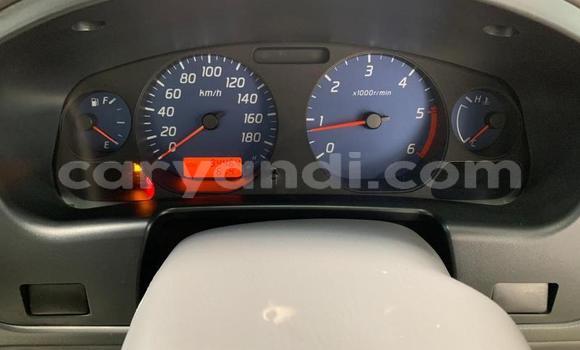 Acheter Occasion Voiture Nissan NP 300 Blanc à Chipata, Zambie Acheter Occasion Voiture Nissan NP 300 Blanc à Chipata, Zambie