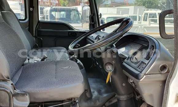 Nunua Ilio tumika Isuzu FTR 850 Nyeupe Lori ndani ya Chingola nchini Zambia Nunua Ilio tumika Isuzu FTR 850 Nyeupe Lori ndani ya Chingola nchini Zambia