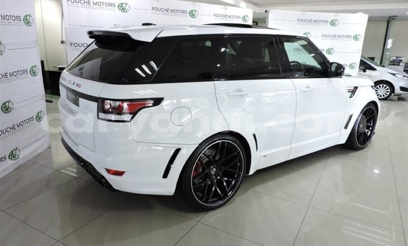 Buy Used Land Rover Range Rover Vogue White Car in Lusaka in Zambia Buy Used Land Rover Range Rover Vogue White Car in Lusaka in Zambia