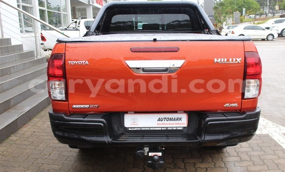 Nunua Ilio tumika Toyota Hilux Nyingine Gari ndani ya Chama nchini Kusini Nunua Ilio tumika Toyota Hilux Nyingine Gari ndani ya Chama nchini Kusini