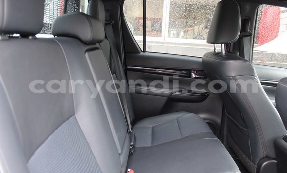 Nunua Ilio tumika Toyota Hilux Nyingine Gari ndani ya Chama nchini Kusini Nunua Ilio tumika Toyota Hilux Nyingine Gari ndani ya Chama nchini Kusini