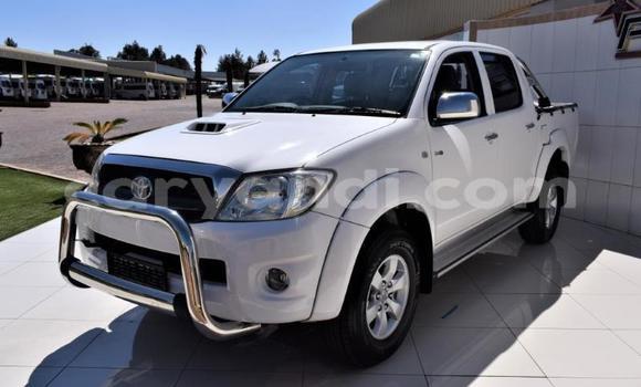 Acheter Occasion Voiture Toyota Hilux Blanc à Chipata, Zambie