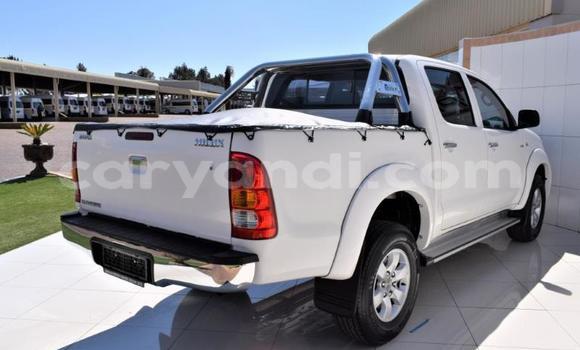 Buy Used Toyota Hilux White Car in Chipata in Zambia Buy Used Toyota Hilux White Car in Chipata in Zambia