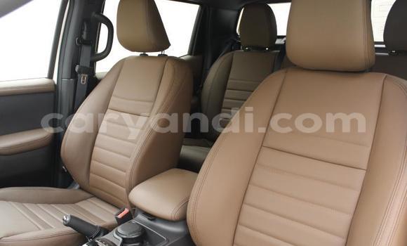 Tenga Tsaru Mercedes‒Benz 190 (W201) Chena Mota in Chingola in Zambia Tenga Tsaru Mercedes‒Benz 190 (W201) Chena Mota in Chingola in Zambia