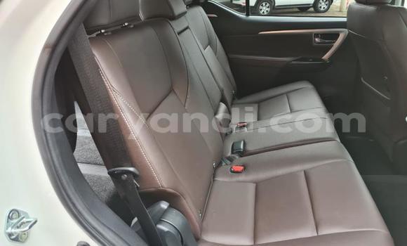 Acheter Occasion Voiture Toyota Fortuner Blanc à Chilanga, Lusaka Acheter Occasion Voiture Toyota Fortuner Blanc à Chilanga, Lusaka