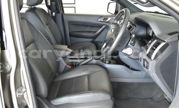 Acheter Occasion Voiture Ford Everest Gris à Katete, Est Acheter Occasion Voiture Ford Everest Gris à Katete, Est