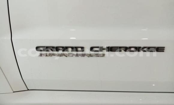 Acheter Occasion Voiture Jeep Grand Cherokee Blanc à Chingola, Zambie Acheter Occasion Voiture Jeep Grand Cherokee Blanc à Chingola, Zambie