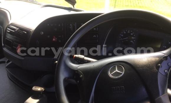 Tenga Tsaru Mercedes–Benz Truck Chena Rori in Chingola in Zambia Tenga Tsaru Mercedes–Benz Truck Chena Rori in Chingola in Zambia