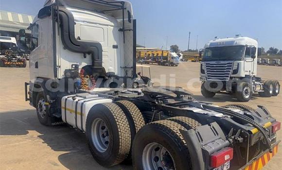 Acheter Occasion Utilitaire Scania R420 Blanc à Chingola, Zambie Acheter Occasion Utilitaire Scania R420 Blanc à Chingola, Zambie