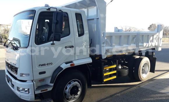 Acheter Occasion Utilitaire Mitsubishi Fuso Blanc à Chingola, Zambie Acheter Occasion Utilitaire Mitsubishi Fuso Blanc à Chingola, Zambie