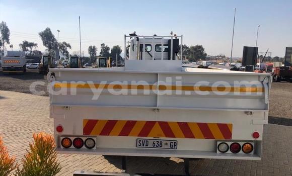 Acheter Occasion Utilitaire Man Silent Blanc à Chingola, Zambie Acheter Occasion Utilitaire Man Silent Blanc à Chingola, Zambie