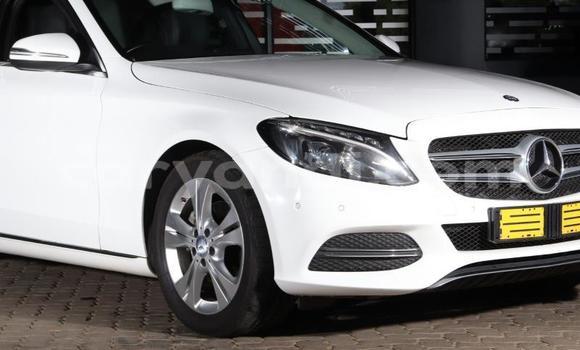 Acheter Occasion Voiture Mercedes‒Benz C–Class Blanc à Zambèze, Nord-Ouest