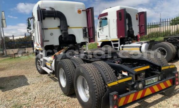 Nunua Ilio tumika DAF CF Nyingine Lori ndani ya Katete nchini Mashariki Nunua Ilio tumika DAF CF Nyingine Lori ndani ya Katete nchini Mashariki