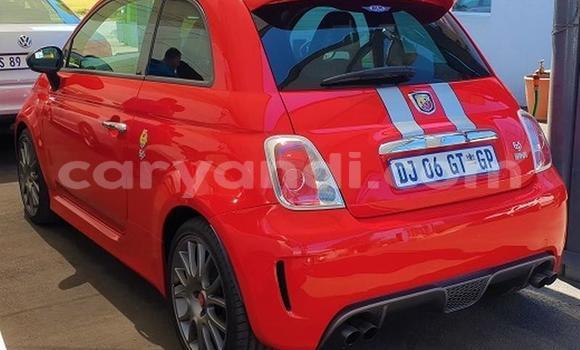 Acheter Occasion Voiture Abarth 695 Rouge à Chingola, Zambie Acheter Occasion Voiture Abarth 695 Rouge à Chingola, Zambie